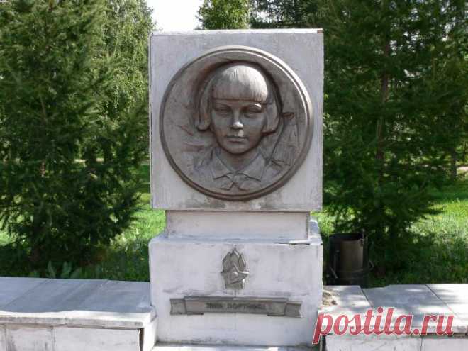 Пионер-герой Зина Портнова: на допросе она застрелила троих гитлеровцев