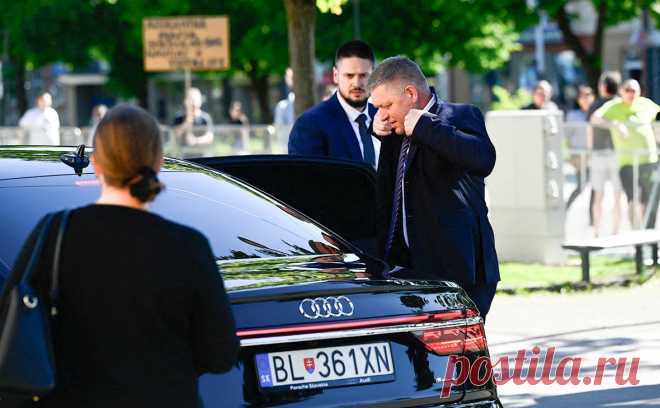 Медведев назвал напавшего на Фицо «Гаврило Принципом шиворот-навыворот». Поступок совершившего покушение на словацкого премьер-министра Роберта Фица — «квинтэссенция русофобской Европы», готовой пожертвовать своими гражданами ради поддержки США, считает заместитель председателя Совета безопасности России Дмитрий Медведев.