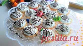 (4) Facebook