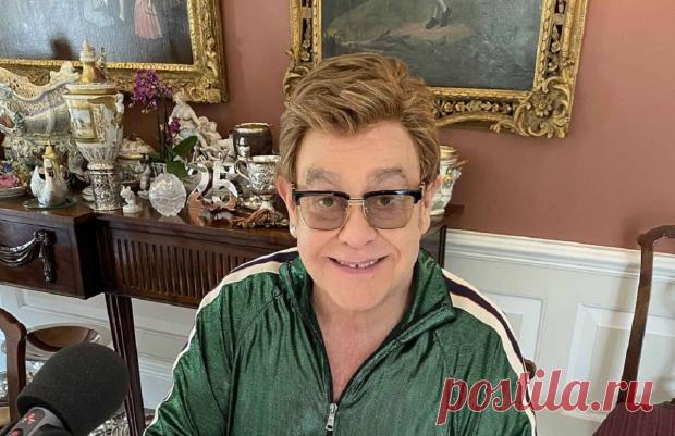 Элтон Джон выпустил собственную коллекцию стильных аксессуаров