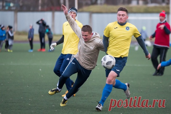 В Кировской области планируют создать профессиональный футбольный клуб к 2024 году
Правительство Кировской области заключило соглашение с Министерством спорта РФ и Российской футбольной ассоциацией о развитии данного вида спорта в регионе. В планы входит создание футбольного клуба к 2024 году, сообщает областная Федерация футбола. По словам министра спорта РФ Олега Матыцина, в области появятся...
Читай дальше на сайте. Жми подробнее ➡