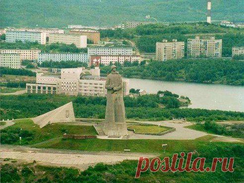 Город-герой Мурманск.