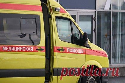 Ссора китайцев в российском общежитии закончилась поножовщиной. В Магнитогорске полицейский выясняют обстоятельства ссоры в общежитии, закончившейся ранением 39-летнего уроженца Китая. 52-летний гражданин КНР поругался со своим соотечественником в комнате общежития в Ленинском районе. Что именно не поделили мужчины — неизвестно, но беседа перешла в скандал.