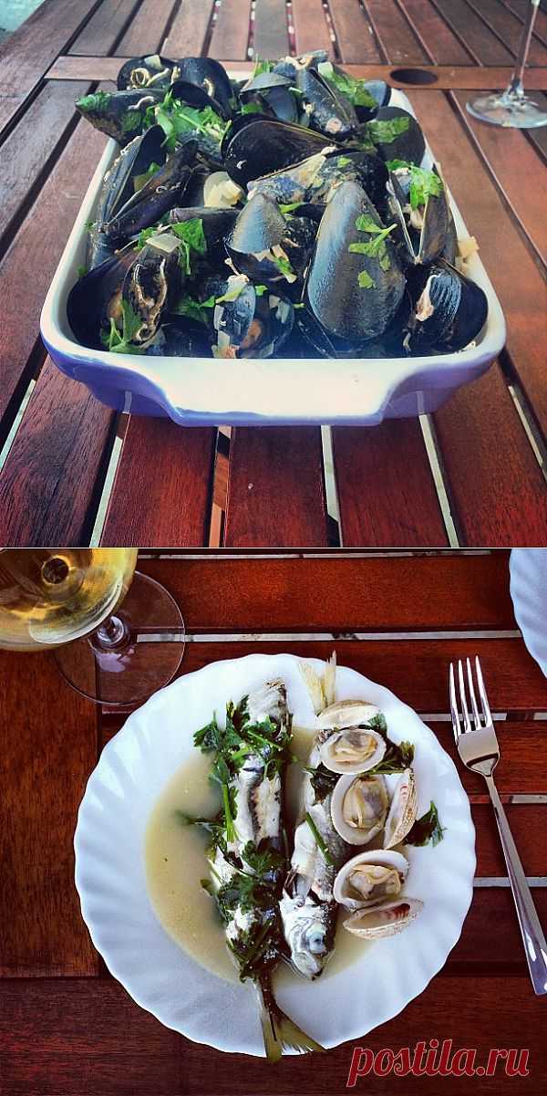 Простые душистые мидии, дондолы и мелочь из семейства скумбрий. Идем дальше по местным продуктам. Сардины из предыдущего поста – самая недорогая рыба, которую всегда можно купить на рынках, в рыбных лавках и супермаркетах. За ними по доступности и распространенности следуют ракушки, а точнее – мидии.