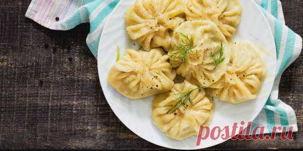 Как приготовить вкусные хинкали: лучшие рецепты теста и начинки - Будет вкусно - 30 апреля - 43337750223 - Медиаплатформа МирТесен Варите, жарьте, запекайте хинкали с мясом, грибами, сыром, картошкой и даже рыбой. Что бы вы ни выбрали, будет очень вкусно! Как приготовить тесто для хинкали Чтобы приготовить тесто для хинкали, нужны всего три ингредиента: мука, вода и соль. Первые два смешиваются в пропорции 2 : 1, третий - 30 апреля - 43337750223 - Медиаплатформа МирТесен