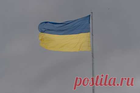 Американские эксперты назвали Украину второсортным союзником НАТО. Американские эксперты заявили, что саммит НАТО в Вильнюсе напомнил Украине о статусе державы второго сорта, а президенту страны Владимиру Зеленскому оставалось только помалкивать с расчетом на продолжение помощи. Как уточнил историк и политический комментатор Дэн Лазар, саммит не был провальным для киевской делегации.