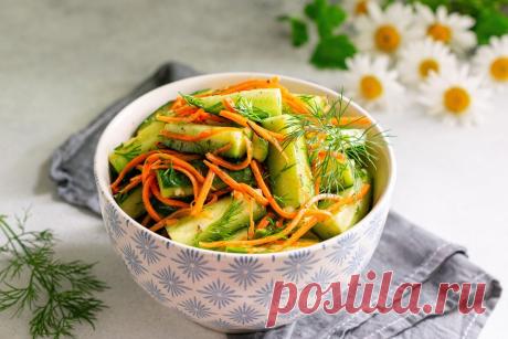 Малосольные огурцы по-корейски Огурчики получаются остренькие и очень ароматные