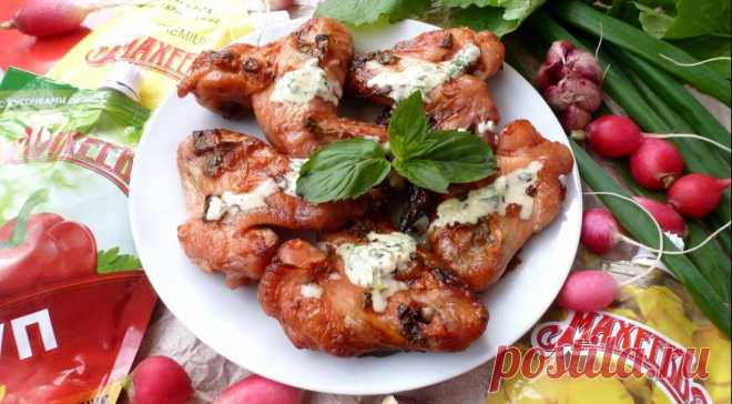 Мятные куриные крылышки Острые и хрустящие куриные крылышки понравятся всем без исключения! Свежая мята придаст оригинальный и свежий вкус! ИНГРЕДИЕНТЫ куриные крылья 600 г мята свежая 1 пучок(а) чеснок 3 зубчика майонез 3 ст...