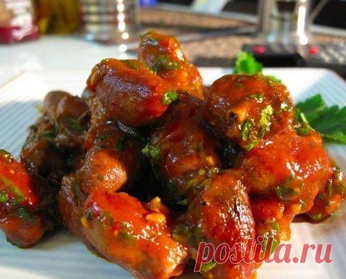 Куриные сердечки в томатном соусе с кориандром