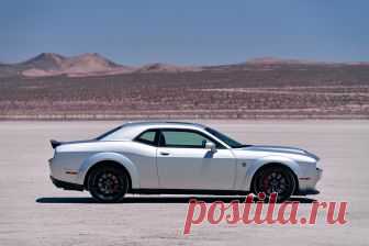 Американская классика от Dodge — суперкар Challenger SRT Hellcat Redeye — LiveCars.Ru
