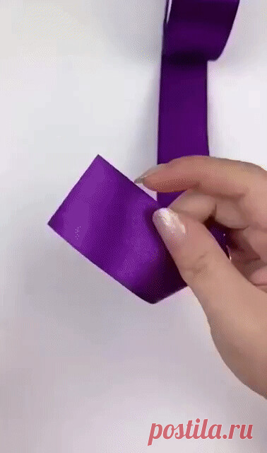 Интересные поделки из лент!
