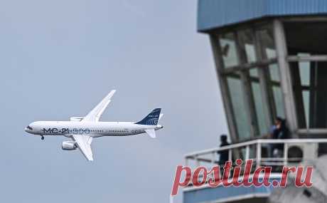 «Иркут» назвал сроки взлета МС-21 с полностью российскими композитами. В 2019 году из-за санкций США были остановлены поставки американских композитных материалов для изготовления крыла, запуск МС-21 в серию из-за этого пришлось перенести