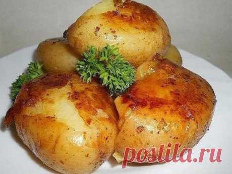 25 рецептов из картофеля:
1. Тающий картофель
2. Картофельный кугель
3. Картофельная.... почти пицца
4. Картофельный хворост
5. Розочки из картофеля
6. Картофельная запеканка
7. Зразы с капустой
8. Картофельные рулетики
9. Картофельные зразы
10. Уникальные рецепты картофельного пюре
11. Картофель, запеченный в мундире