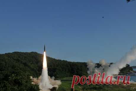 Военный аналитик предположил ответ России на поставки ракет ATACMS Украине. Руководитель Бюро военно-политического анализа Александр Михайлов предположил ответ России на поставки американских дальнобойных ракет ATACMS Украине. Как отметил Михайлов, ракеты ATACMS являются «красной линией», и в случае передаче ракет Киеву и их применения ВСУ России придется уничтожить центры принятия решений.