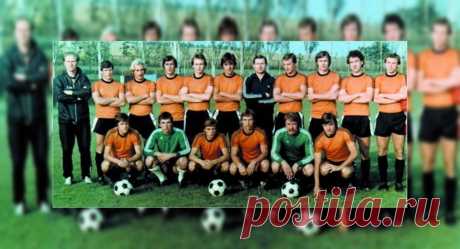 «Адидас» — зоркий глаз! 1983 году «Шахтер» играл в розыгрыше Кубка обладателей кубков.  Легко пройдя в 1/16 финала датскую команду «Б-1901», горняки вышли на более крепкий коллектив — женевский «Серветт». При этом команда из Донецка попала в поле зрения фирмы «Адидас». С формой тогда было откровенно тяжело. Многие участники чемпионата СССР играли в произведениях отечественной легкой промышленности. Команды пораскрученней