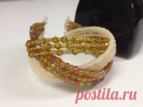 БРАСЛЕТ на ПРОВОЛОКЕ МЕМОРИ "Медовый". TUTORIAL: Bracelet "Honey"