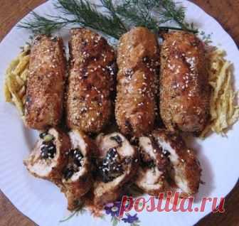 Рулет из куриного филе с черносливом в духовке - вкусно и полезно!