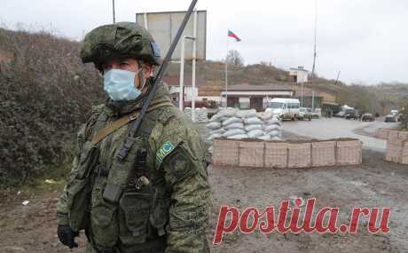 Варданян выступил за сохранение российских миротворцев в Карабахе. Российские миротворцы играют важную роль в обеспечении безопасности Нагорного Карабаха, нужно увеличить их число и срок их присутствия, определив четкий мандат миссии, считает госминистр Нагорного Карабаха Рубен Варданян