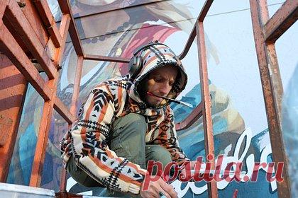 8 декабря: какой праздник отмечают в России и мире. 8 декабря в России отмечают День казначейства, а в мире — День художника. Православные чтут память священномученика Климента Римского. «Лента.ру» рассказывает, какие праздники отмечают 8 декабря 2025 года в России и других странах, а также напоминает, кто из знаменитостей родился в этот день.