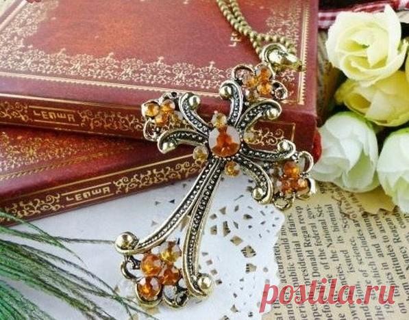 Мода вампиров ожерелье новый кристалл креста кулон свитер цепи ожерелья QN133 купить на AliExpress