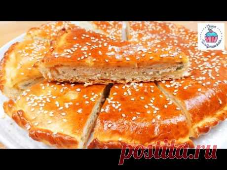 Пирог как в Пекарне! Фирменное Тесто на КефиреФирменное тесто на кефире:150 гр. пшен.муки;80 мл.кефира;1 ст. л. подсолн. масла ( 8 гр );1 ст.л. воды ( 8 гр. );1 ч. л. сахара ( 5 гр. );1 ч. л. сухих дрожжей ( 3 гр. ) или 9 гр. прессов;1/2 ч. л. соли ( 2 гр );Начинка из курин.фарша:
280 гр. куриного фарша или 1 большое филе;кинза ( или дру. зелень );3 ст.л. подс.масла (25 гр.);1 яйцо;соль, перец;яйцо для смазывания пирога и кунжут.