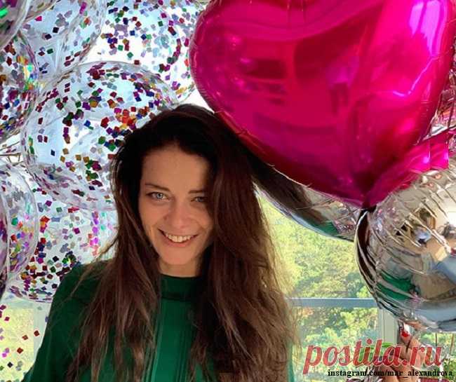 Марина Александрова получила на день рождения необычный подарок от мужа | Краше Всех