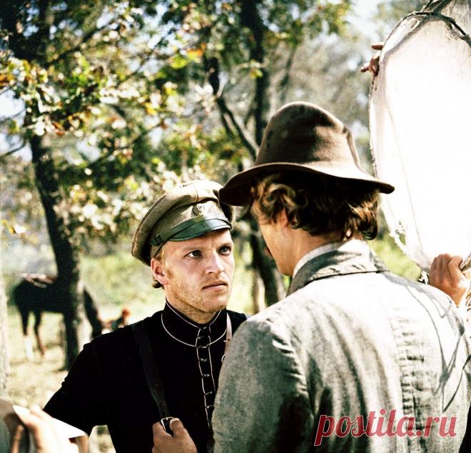 Свой среди чужих, чужой среди своих (1974)