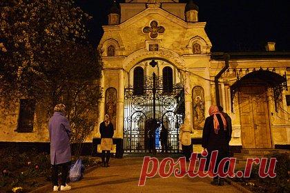 В СПЧ отреагировали на требование к монахам УПЦ покинуть Киево-Печерскую лавру. Член Совета по правам человека (СПЧ) при президенте России Александр Брод отреагировал на требование к монахам Украинской православной церкви (УПЦ) покинуть Киево-Печерскую лавру. Брод назвал ситуацию постыдным явлением, которое перечеркивает все заявления украинских властей о приверженности гуманизму и праву.