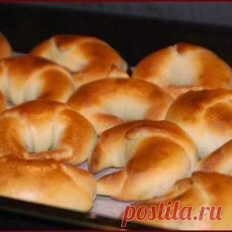 Калачики с джемом. Из творожного теста Тесто решила поставить на сыворотке, а…