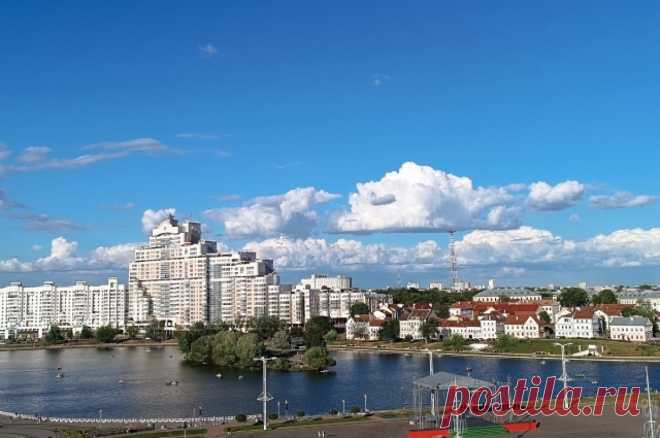 В АТОР назвали 6 стран, которые россияне могут посетить без загранпаспорта. Стоимость экскурсионных туров в эти страны начинается от 28 тыс. рублей.