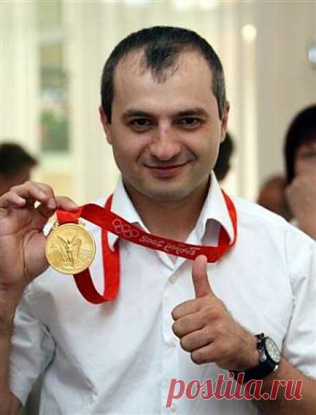 Артур Айвазян