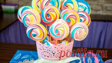 Меренги(безе) на палочке. 🌈 Немного весеннего настроения / Meringues on a stick - Я - ТОРТодел! В эти первые весенние деньки речь пойдет о таком замечательном и гениальном в своей простоте кондитерском изобретении — десерте, который называется меренга н...