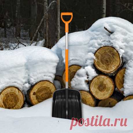 Чем сейчас можно заняться на даче? ⛄ 🎿 🛷 – это прекрасно! Но есть и другие дела – менее веселые, но очень нужные. Предлагаем обсудить, какие инструменты понадобятся для их выполнения. ❄ Лопата для уборки снега. Если нужно расчистить дорожку от ворот до дома, возьмите обычную снеговую лопату. Лучше пластиковую с металлической кромкой: она и весит мало, и служить будет долго. Требуется убрать наледь? Используйте ледоруб-топор. Ну а если предстоит потрудиться на большой площади, пригодится…