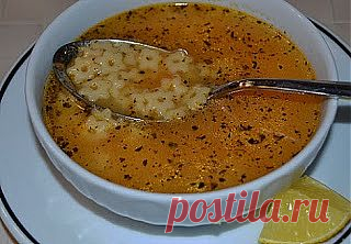 Суп с помидорами и мелкими макаронами (Domatesli yidiz sehriyeli corbasi) - Простые и легкие рецепты турецкой кухни