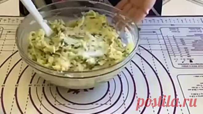 Картофельные оладьи с сыром (рецепт в теме)