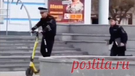 В Абакане наказали двух мужчин, переодевшихся в полицейских ради съемок контента. В Абакане блогеров, снимавших ролик для соцсетей, привлекли к ответственности за незаконное ношение форменной одежды. Об этом рассказали в пресс-службе полиции Хакасии. На видео, опубликованном в Instagram, двое мужчин, переодетых в ...