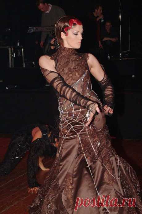 15 самых дорогих и роскошных платьев в мире: Вечернее платье, цена 6,5 миллиона долларов