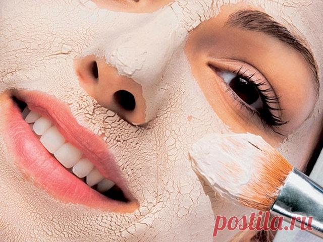 Природные косметические средства, которые действительно работают Красота из холодильника Все мы знаем, что естественная красота исходит изнутри, но иногда из холодильника тоже :). Простой кубик льда может творить чудеса