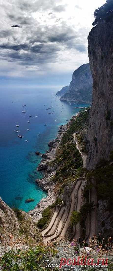 Capri, Campania, #Italy #beach #Amazing #Roads #Vacation | Pin by DAILY CONCEPTS on Awesome Views