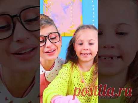 Плохая vs хорошая мамы👩‍👧│Чей слайм лучше?🧐🍭#shorts