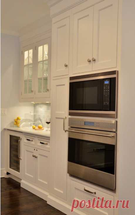 Traditional Kitchen with Storage Ideas - Home Bunch - An Interior Design &amp; Luxury Homes Blog