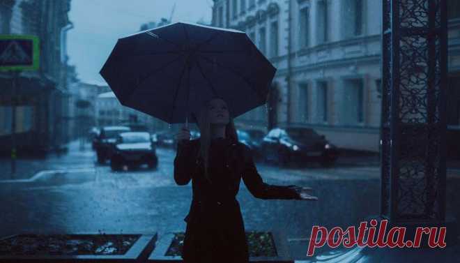 Как пережить трудные времена: 5 спасительных фраз
Как пережить трудные времена? Ведь трудности в жизни настигают нас внезапно, без предупреждения, и практически сбивают с ног. Они имеют множество форм, и иногда даже поддержка любимых людей или мудрые книги не помогают преодолеть невзгоды. Чтобы пережить трудные времена, нужно прежде всего мобилизовать все свои внутренние ресурсы. Настроить себя на правильный лад, практиковать спокойствие, принятие […]