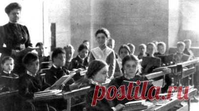 В Москве покажут школьную форму разных эпох. Выставка «История школьной формы, 1900—2025» откроется в Главном универсальном магазине на Красной площади в Москве 28 августа. Читать далее