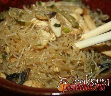 Фунчеза с курицей, грибами, огурцом и чим-чим в корейском стиле фото рецепт приготовления