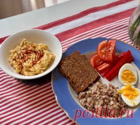 Хумус из трех ингредиентов для тех, кто любит вкусно кушать, но не любит заморачиваться