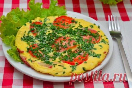 Как приготовить омлет с беконом - рецепт, ингридиенты и фотографии