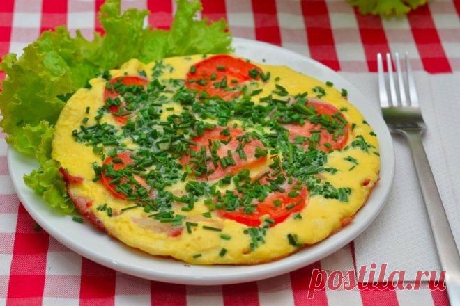 Как приготовить омлет с беконом - рецепт, ингридиенты и фотографии