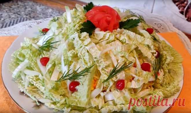 Интересный салат «Лебединый пух»: удивите гостей новым вкусом Получается очень вкусный, аппетитный, интересный салат «Лебединый пух». Благодаря небольшому количеству майонеза, все слои хорошо пропитываются, за счет чего салат получается довольно сочным. В общем, он полностью соответствует своему названию: нежный, легкий, свежий – как пух.