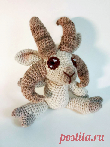 PDF Козовечка крючком. FREE crochet pattern; Аmigurumi toy patterns. Амигуруми схемы и описания на русском. Вязаные игрушки и поделки своими руками #amimore - четырёхрогая овечка, овца из обычной пряжи, четырёхрогий баран, барашек.