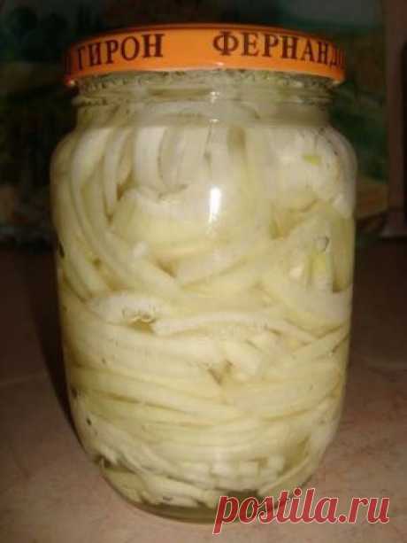 Маринованный лук быстрого приготовления - Кулинарные рецепты от Веселого Жирафа